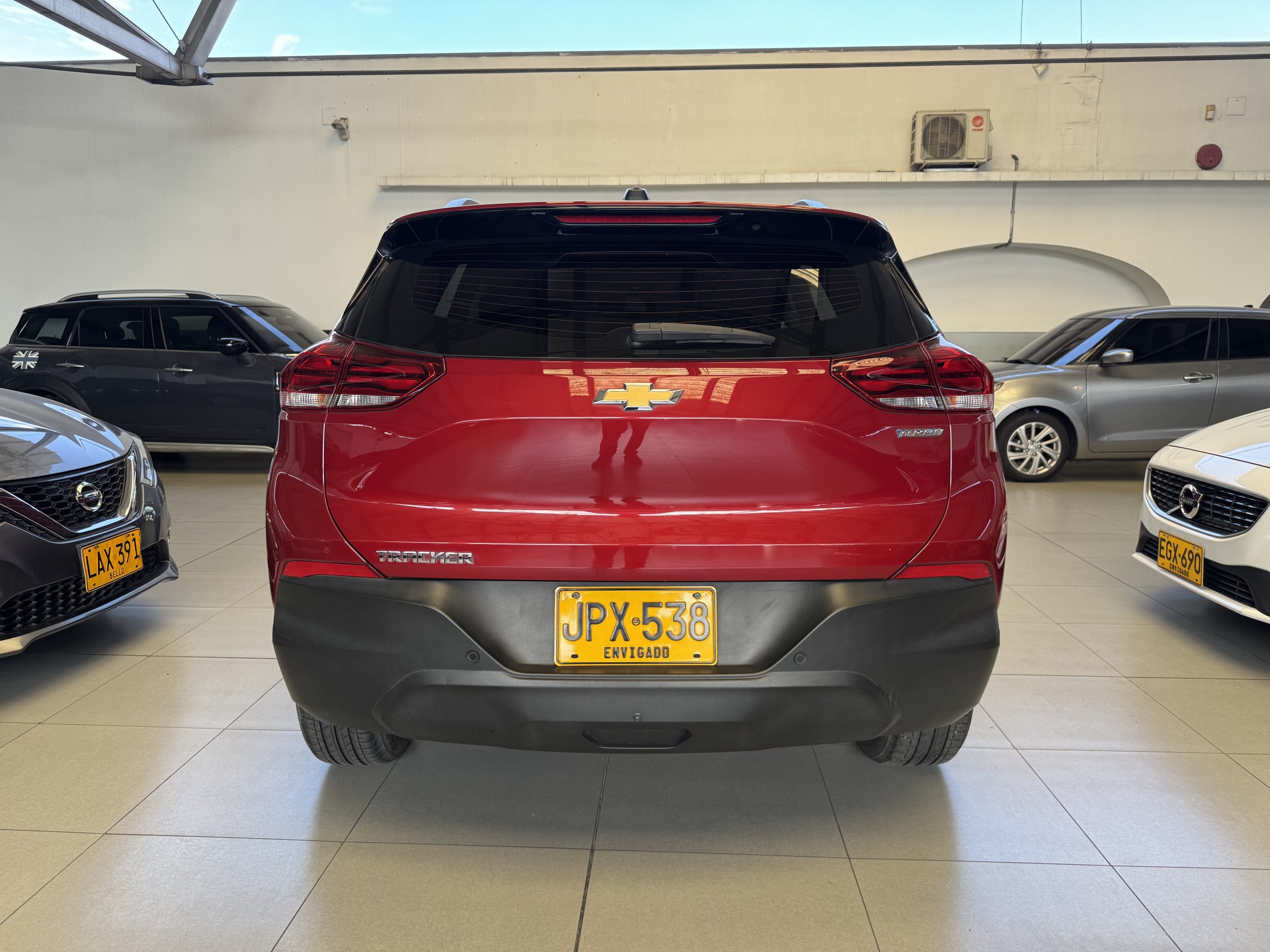 
								TRACKER LS TURBO AC 1.2 5P 4X2 TM full									
