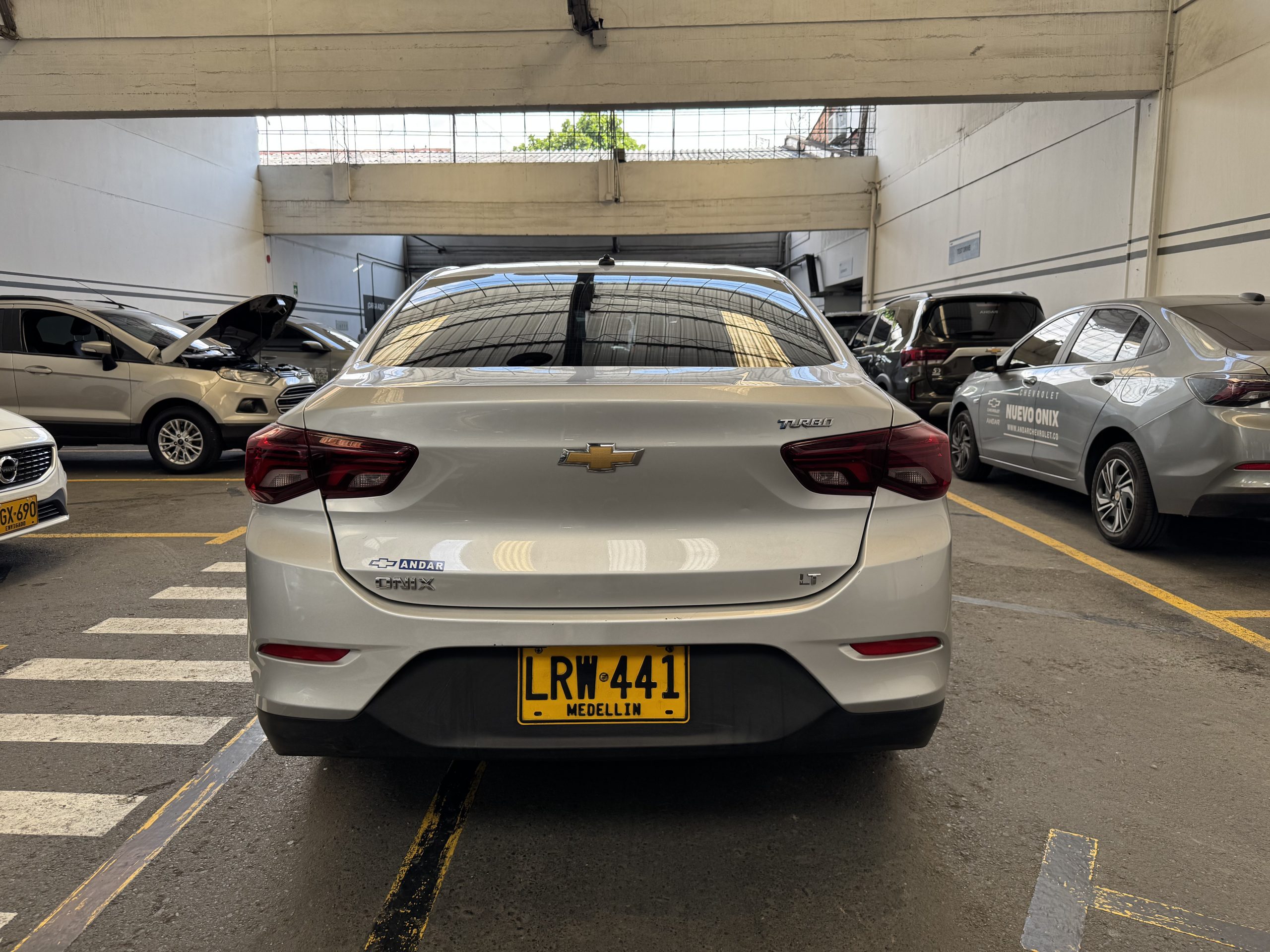 
								ONIX LT TURBO AC 1.0 4P 4X2 TM (D) full									