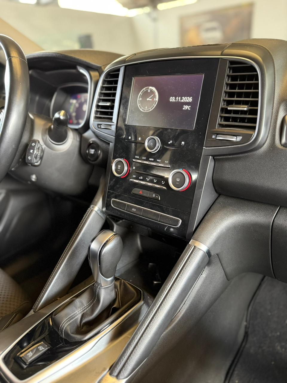 
								RENAULT KOLEOS [2] ZEN TP 2500CC 4X2 full									