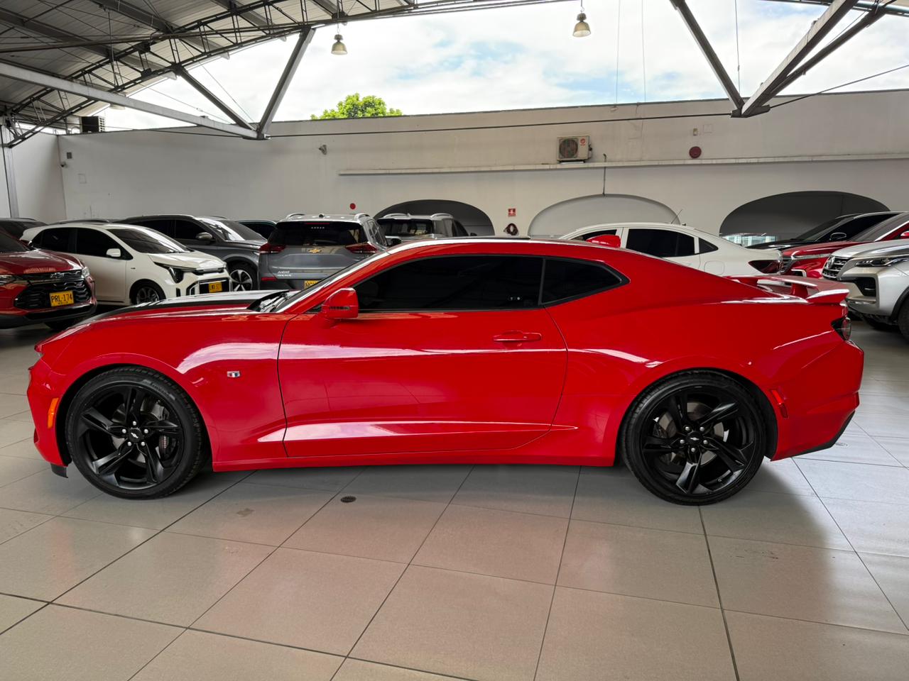 
								CAMARO SS 6.2L V8 AT COUPE full									