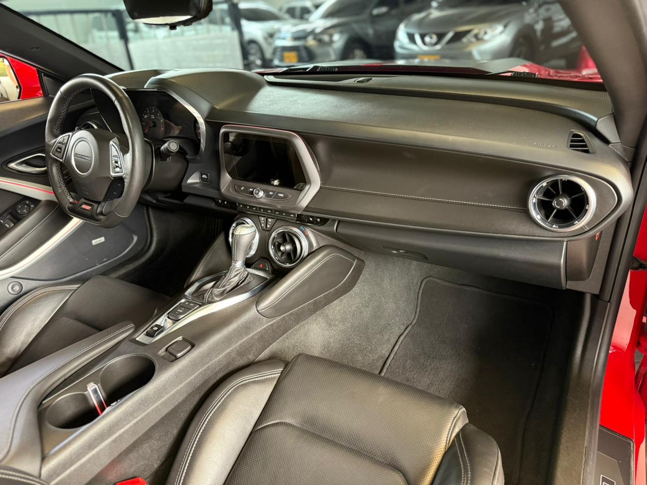 
								CAMARO SS 6.2L V8 AT COUPE full									