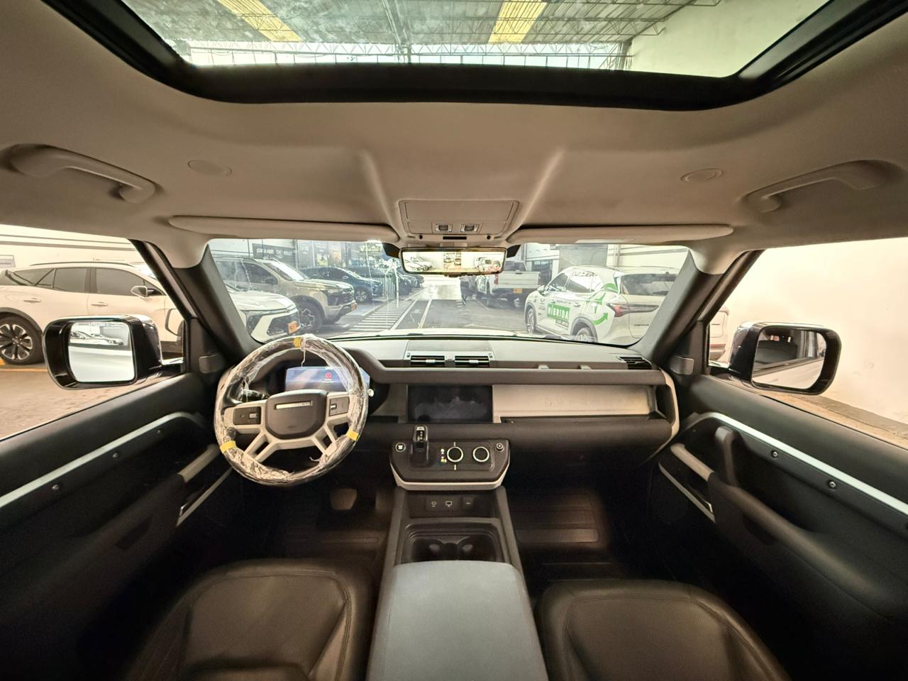 
								LAND ROVER full									
