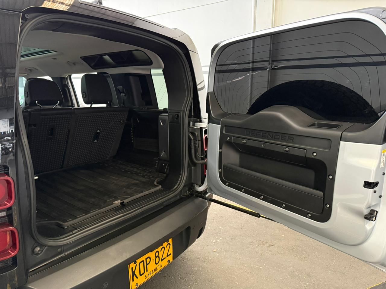 
								LAND ROVER full									