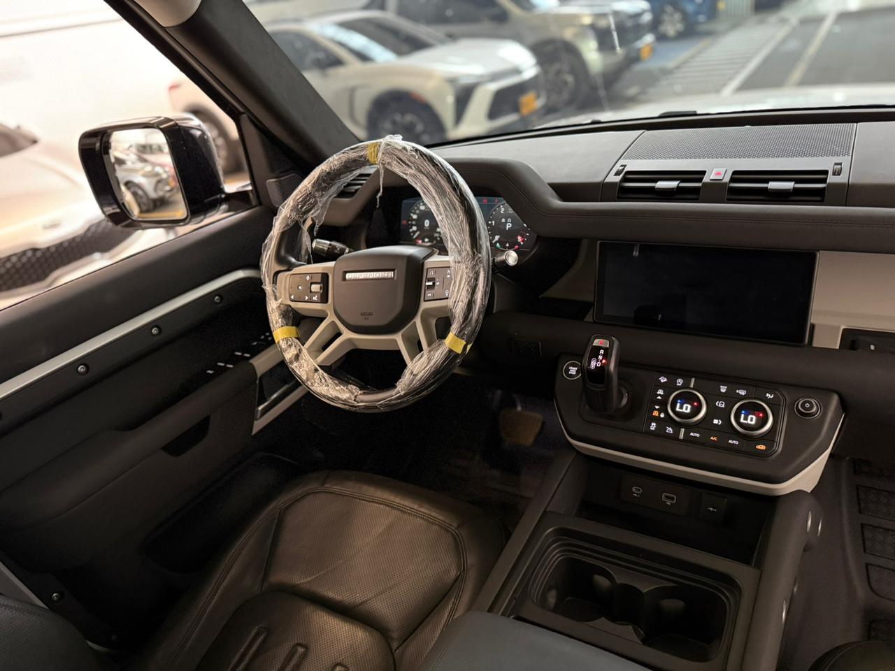 
								LAND ROVER full									