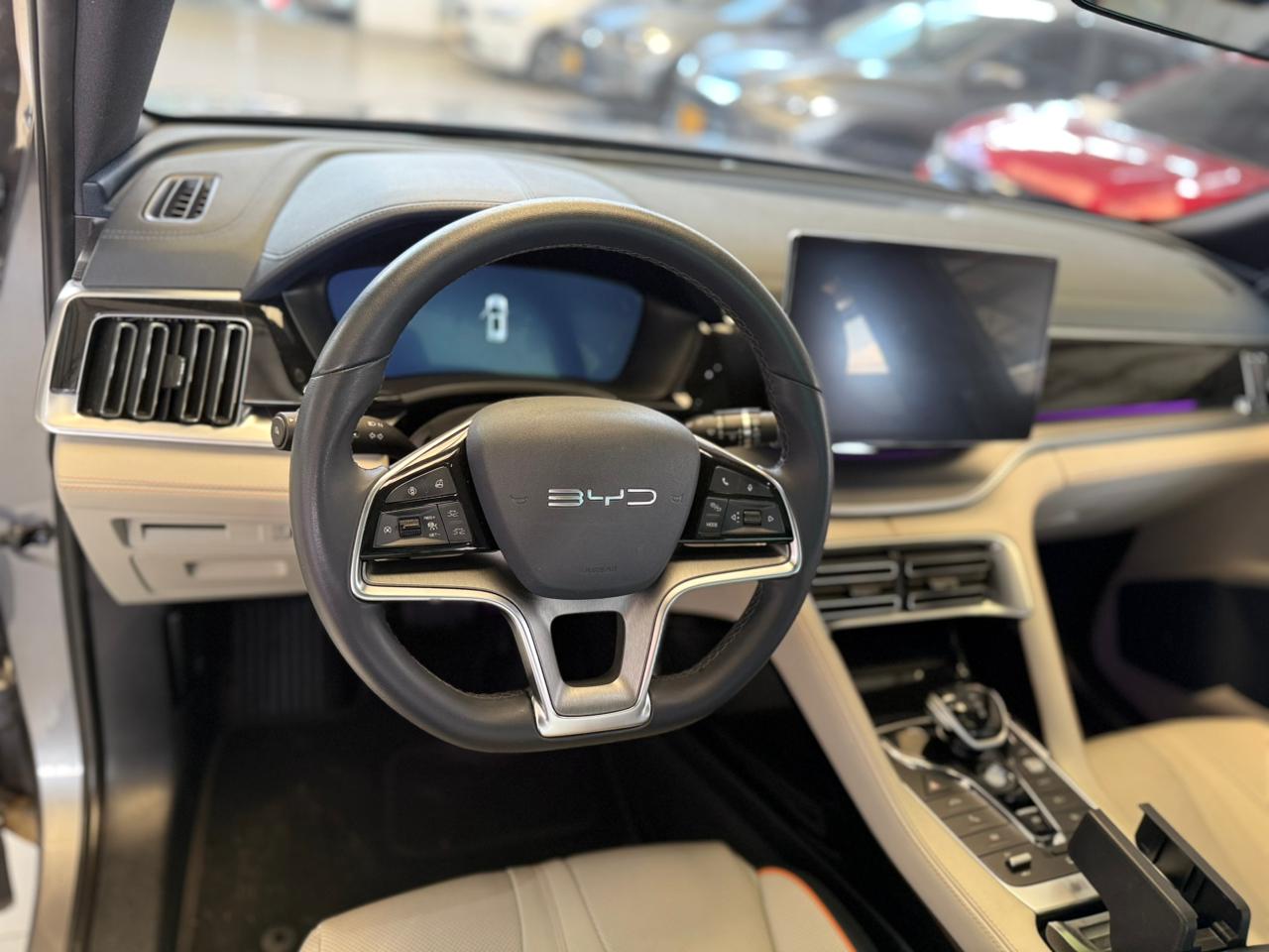 
								BYD SONG PLUS DM-I GS AT 1500CC 6AB ABS CT full									
