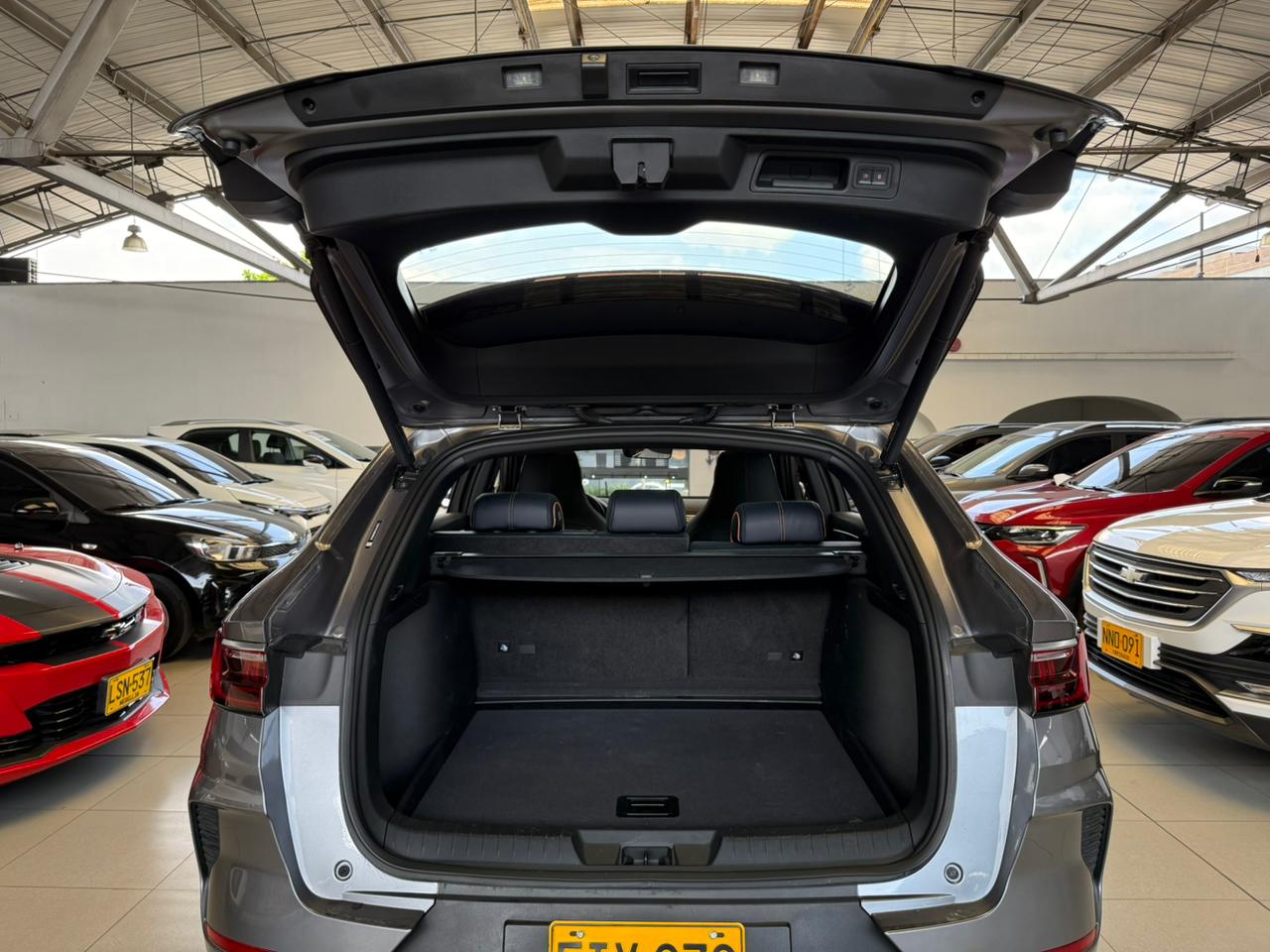 
								BYD SONG PLUS DM-I GS AT 1500CC 6AB ABS CT full									