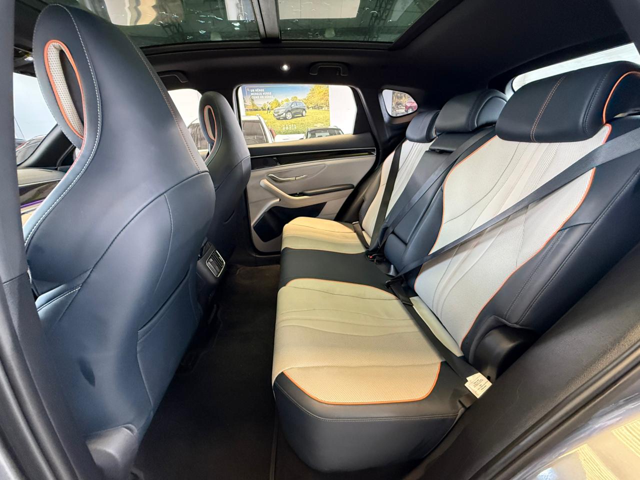 
								BYD SONG PLUS DM-I GS AT 1500CC 6AB ABS CT full									