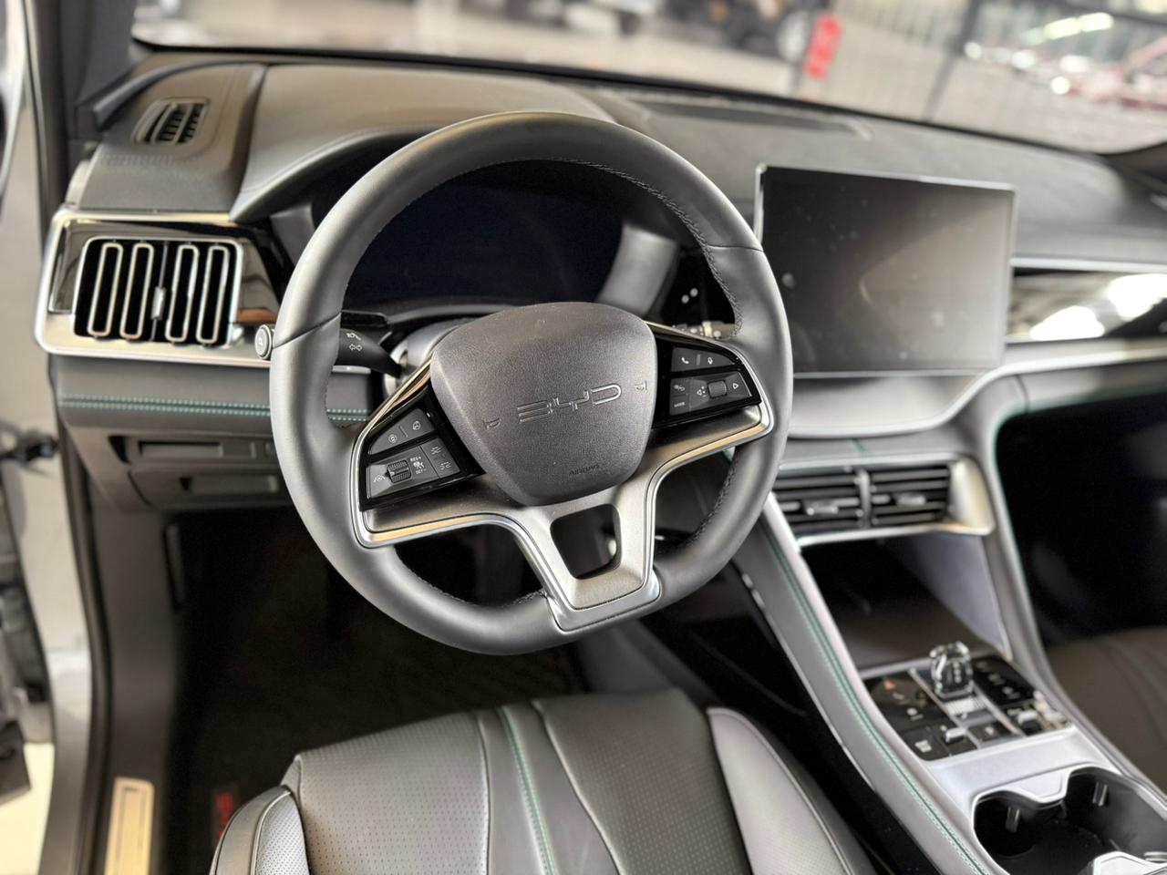 
								BYD Song Plus EV 405 full									