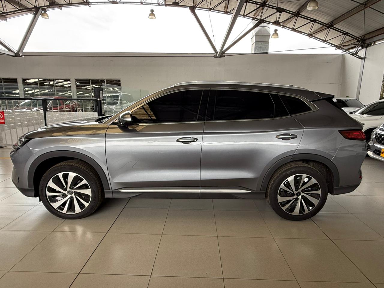 
								BYD Song Plus EV 405 full									