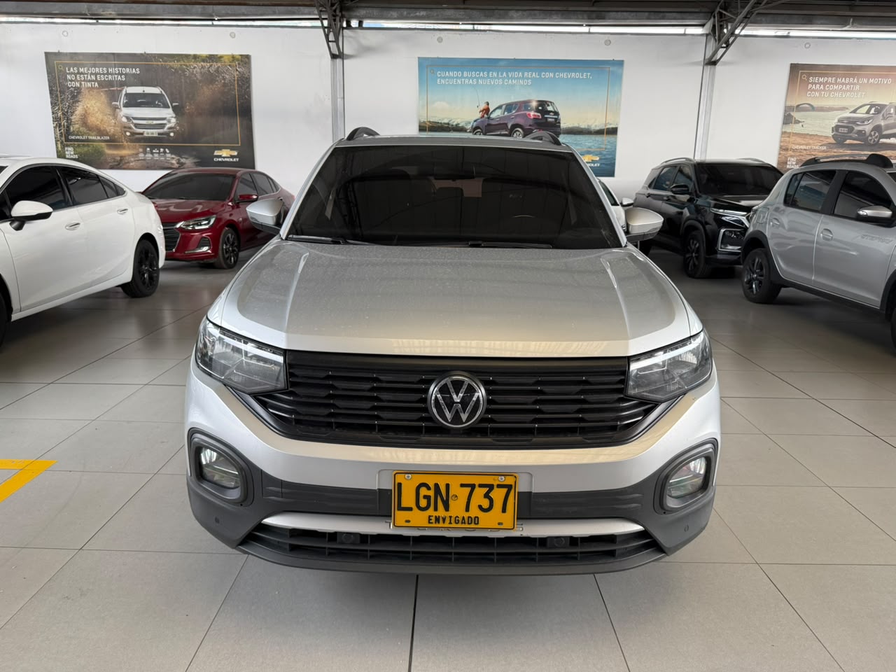 
								VOLKSWAGEN T-CROSS TRENDLINE TP 1000CC T 6AB ABS CT R17 full									