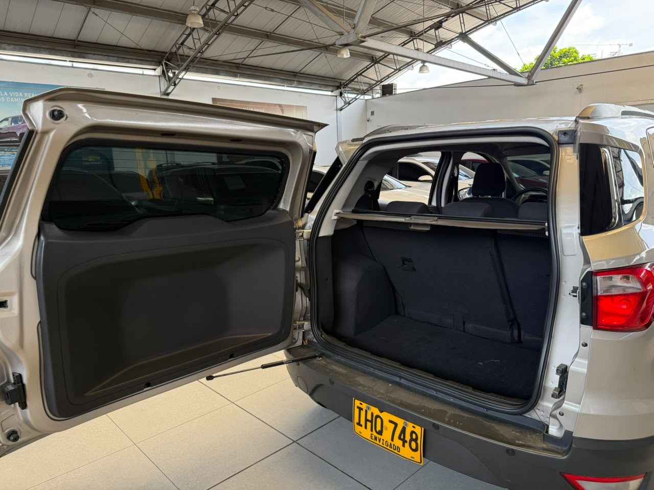 
								FORD ECOSPORT [2] SE TP 2000CC 4X2 full									