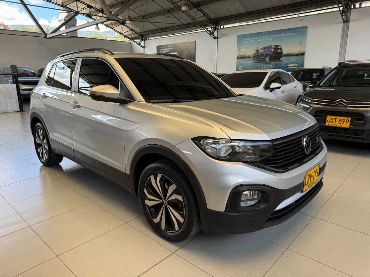 
								VOLKSWAGEN T-CROSS TRENDLINE TP 1000CC T 6AB ABS CT R17 full									