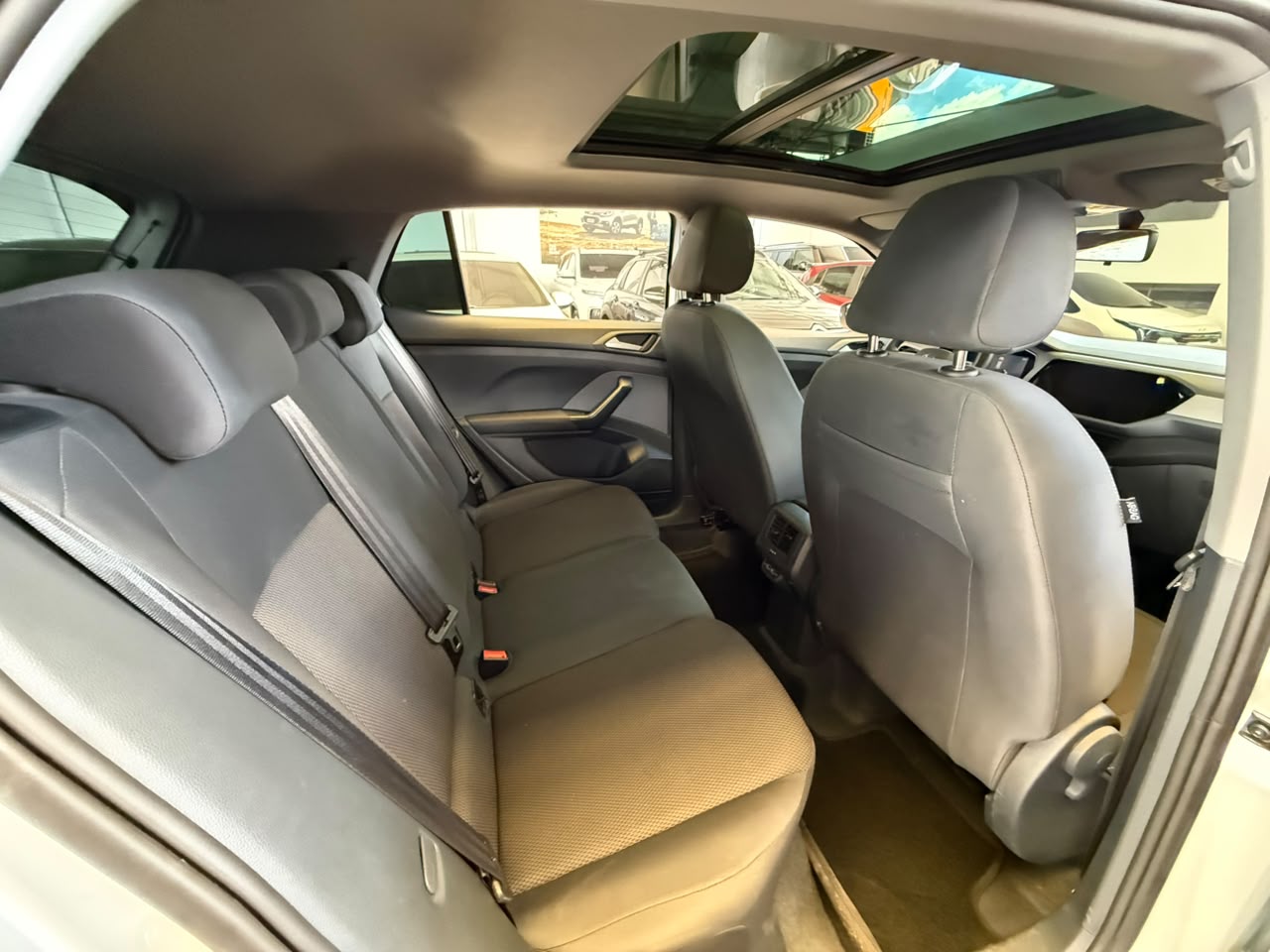 
								VOLKSWAGEN T-CROSS TRENDLINE TP 1000CC T 6AB ABS CT R17 full									