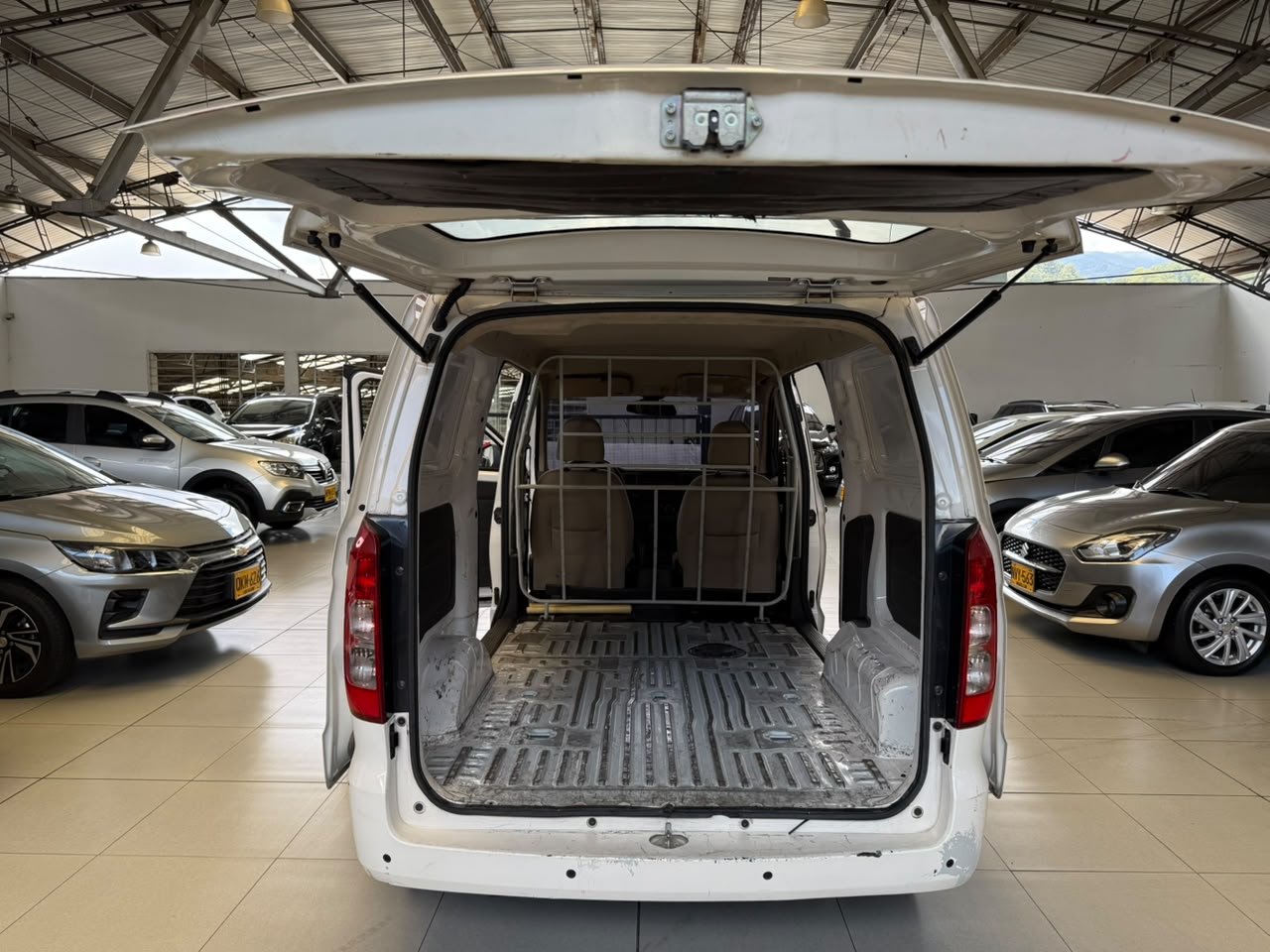 
								VAN N400 MAX CARGO 1.5L full									