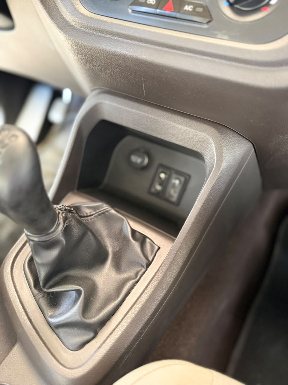 
								VAN N400 MAX CARGO 1.5L full									