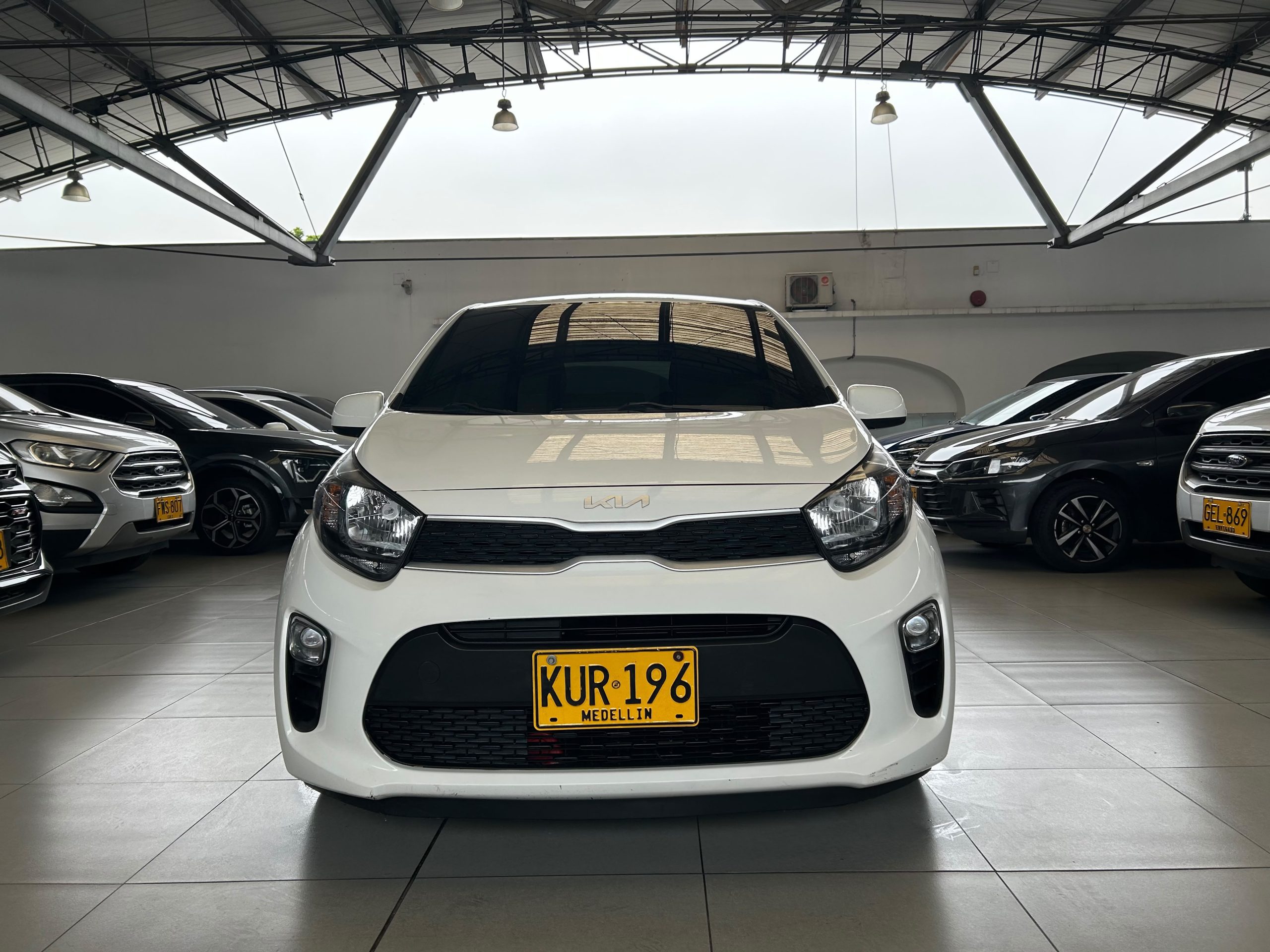 
								KIA PICANTO ZENITH AT full									