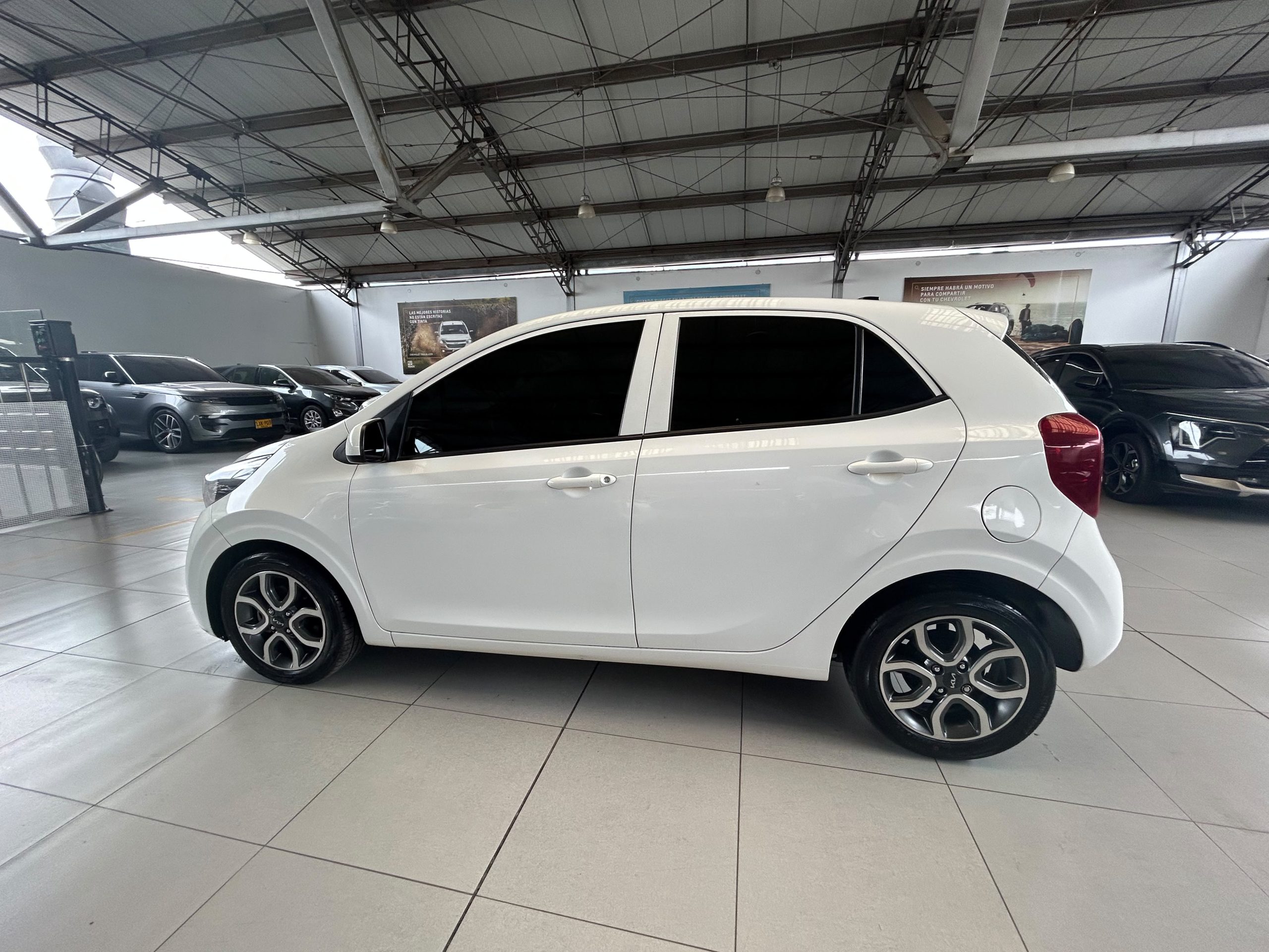
								KIA PICANTO ZENITH AT full									