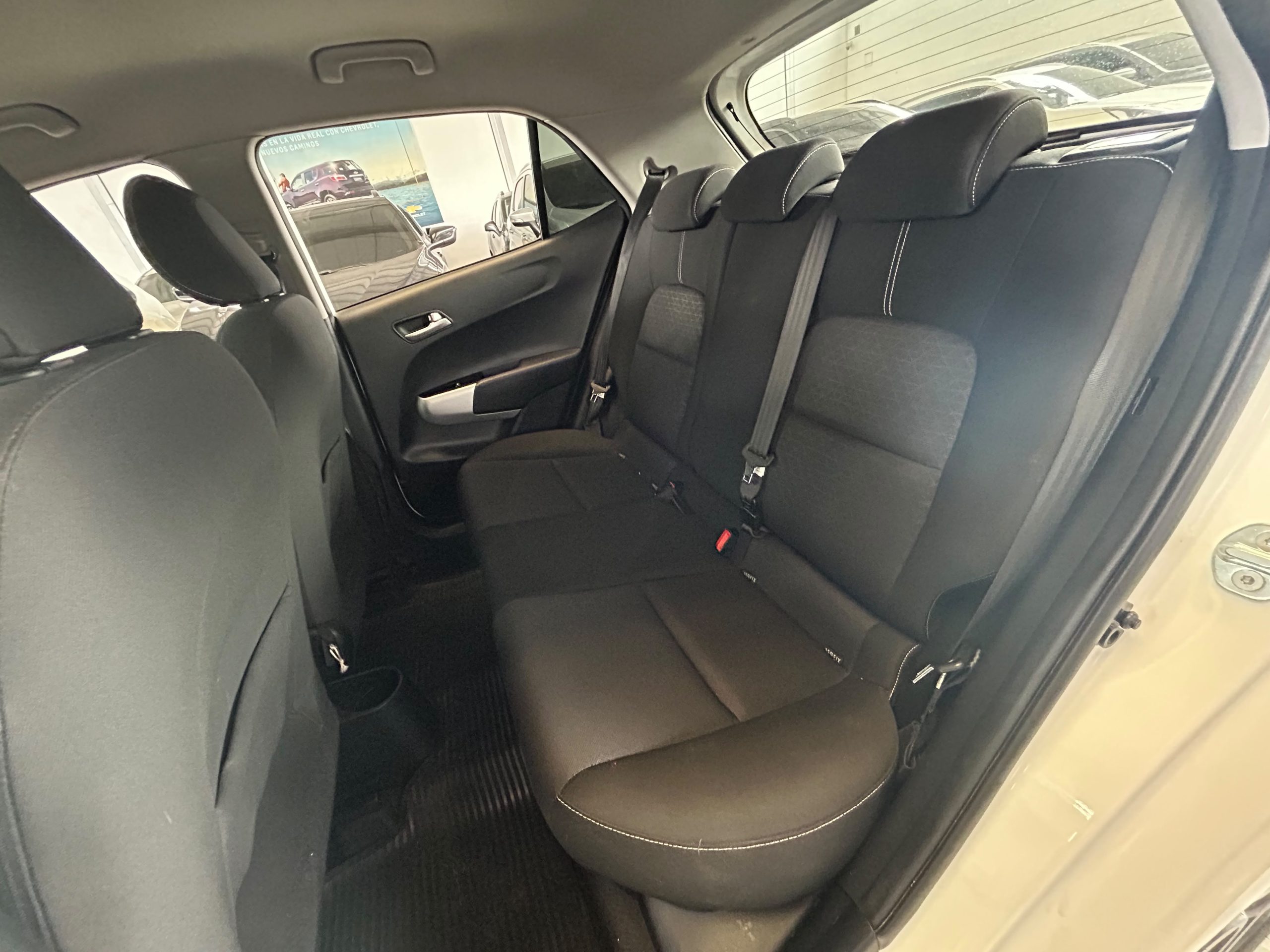 
								KIA PICANTO ZENITH AT full									